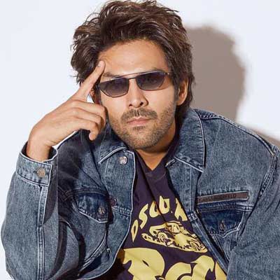  Kartik Aaryan