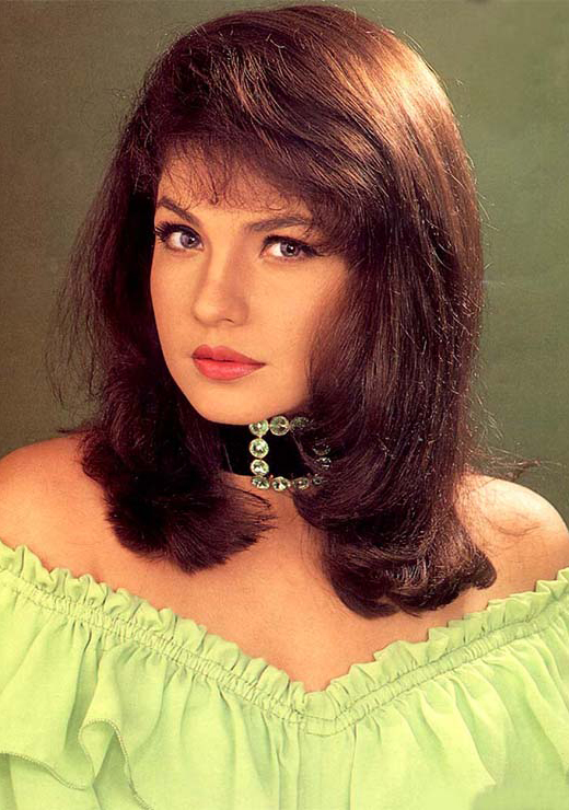 Pooja Bhatt Movies List | Pooja Bhatt Upcoming Movies ...