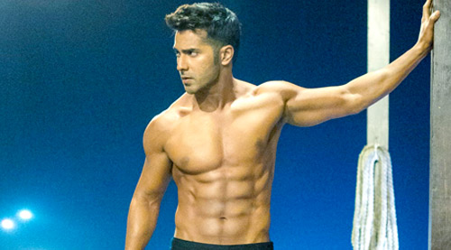 Varun Dhawan wows audience with his electrifying 4D dance act