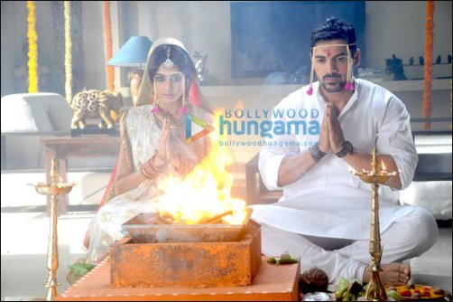 Genelia Dsouza, John Abraham