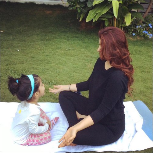 Check out: Akshay Kumar’s daughter practices yoga with mother Twinkle