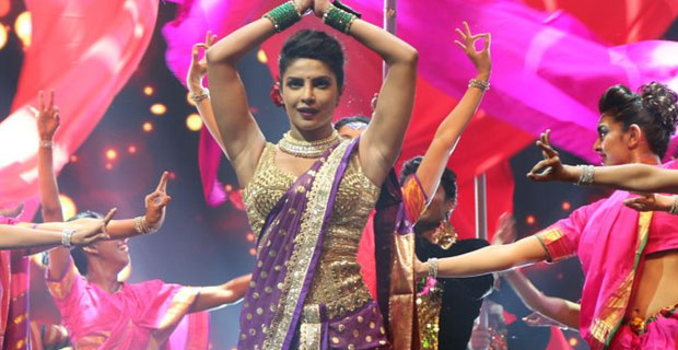Priyanka Chopra SUPER SEXY Performance At ‘IIFA 2016’ Priyanka Chopra SUPER SEXY Performance At 'IIFA 2016'