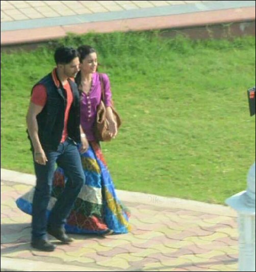 Check out: Varun Dhawan and Alia Bhatt shoot for Badrinath Ki Dulhania in Jaipur