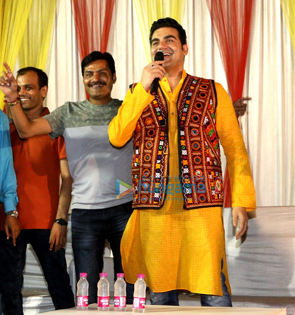 Arbaaz Khan promotes ‘Tera Intezaar’ at special Navratri celebrations in Gandhidham Arbaaz Khan promotes 'Tera Intezaar' at special Navratri celebrations in Gandhidham