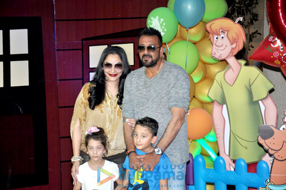 Sanjay Dutt celebrates his kids’ birthday in style Sanjay Dutt celebrates his kids' birthday in style
