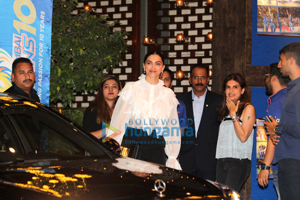 Deepika Padukone, John Abraham, Sachin Tendulkar and more grace the tenth year celebrations of ‘Mumbai Indians’ Deepika Padukone, John Abraham, Sachin Tendulkar and more grace 10 year celebrations of Mumbai Indians