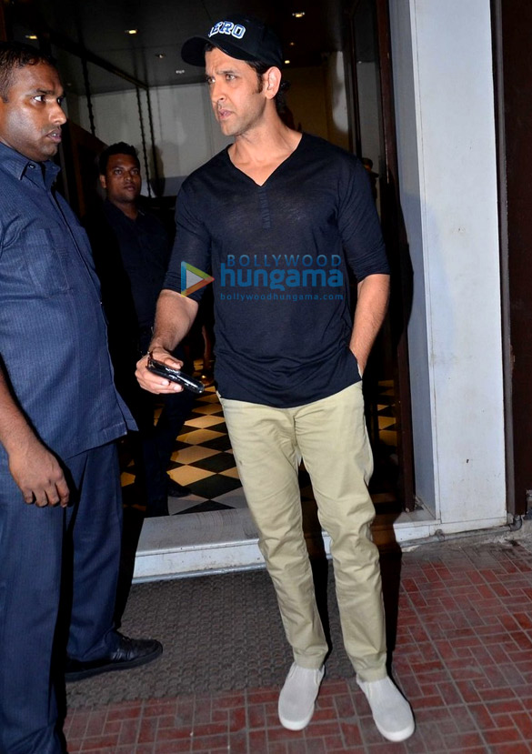 Hrithik Roshan, Sussanne Khan, and others snapped at Bastian in Bandra Hrithik Roshan, Sussanne Khan, and others snapped at Bastian