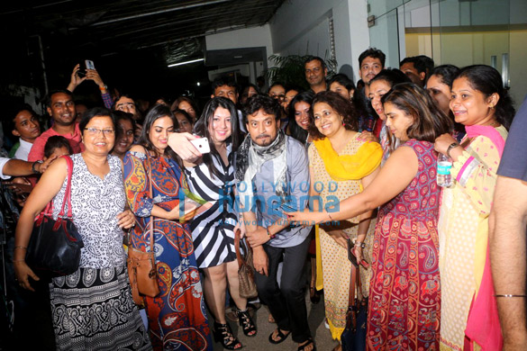 Irrfan Khan hosts a screening of ‘Hindi Medium’ for school teachers Irrfan Khan hosts a screening of 'Hindi Medium' for school teachers