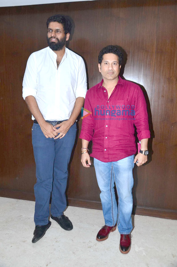 Sachin Tendulkar snapped promoting the film ‘Sachin – A Billion Dreams’ Sachin Tendulkar snapped promoting the film 'Sachin - A Billion Dreams'