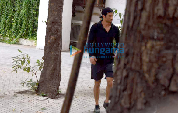 Sushant Singh Rajput and Kriti Sanon snapped post their meeting at Maddock’s office Sushant Singh Rajput and Kriti Sanon snapped post their meeting at Maddock's office