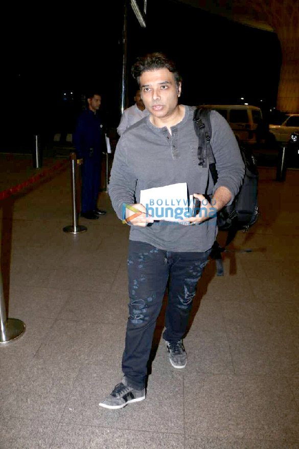 Uday Chopra and Nargis Fakhri snapped at the airport Uday Chopra and Nargis Fakhri snapped at the airport