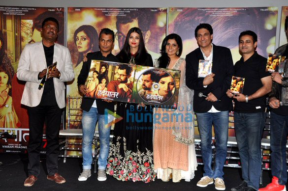 Aishwarya Rai Bachchan graces the music launch of ‘Hrudayantar’ Aishwarya Rai Bachchan graces the music launch of 'Hrudayantar'