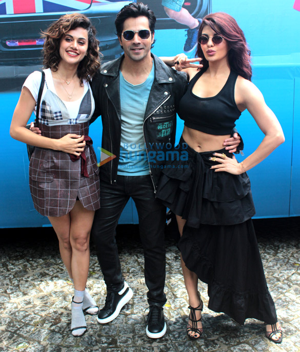 Judwaa 2 cast poses at the film’s trailer launch Judwaa 2 cast poses at the film's trailer launch