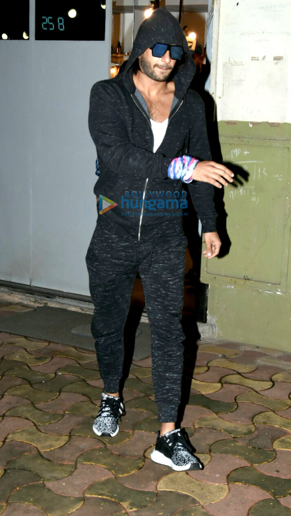 Ranveer Singh snapped post salon session in Bandra Ranveer Singh snapped post salon session in Bandra