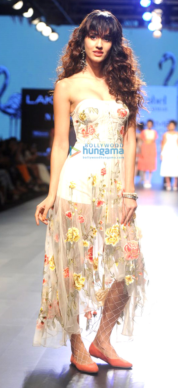 Sonal Chauhan, Disha Patani and others walk the ramp at Lakme Fashion Week 2017 Sonal Chauhan, Disha Patani and others walk the ramp at Lakme Fashion Week 2017