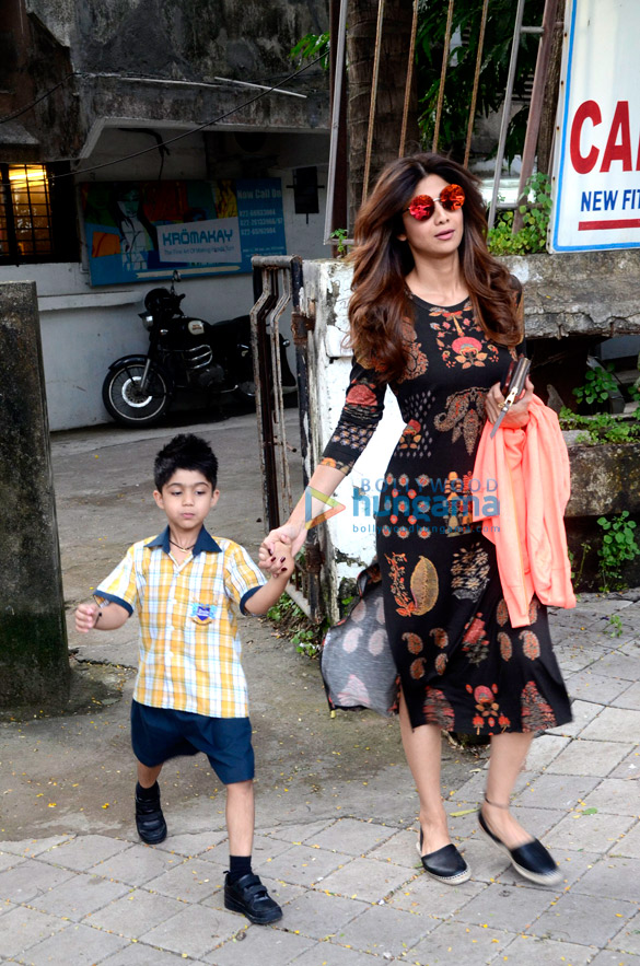 Shilpa Shetty snapped outside Kromakay salon Shilpa Shetty snapped outside Kromakay salon