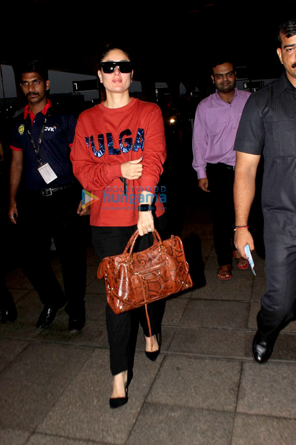 Kareena Kapoor Khan, Anushka Sharma and Taapsee Pannu and others snapped at the airport Kareena Kapoor Khan, Anushka Sharma and Taapsee Pannu and others snapped at the airport