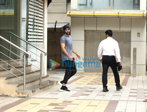 Ranbir Kapoor snapped post rehearsals in Bandra Ranbir Kapoor snapped post rehearsals in Bandra