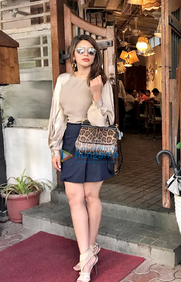 Shama Sikander snapped in Mumbai Shama Sikander snapped in Mumbai