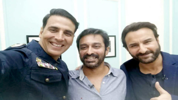 WOW! This picture of Akshay Kumar and Saif Ali Khan posing together will take you back to the 90s