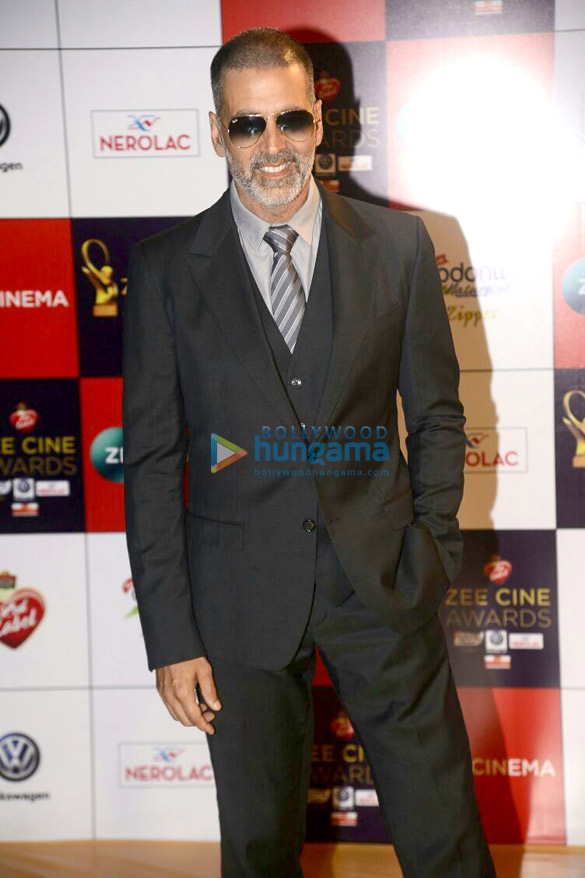 Celebs grace the red carpet of Zee Cine Awards 2018 Celebs grace the red carpet of Zee Cine Awards 2018