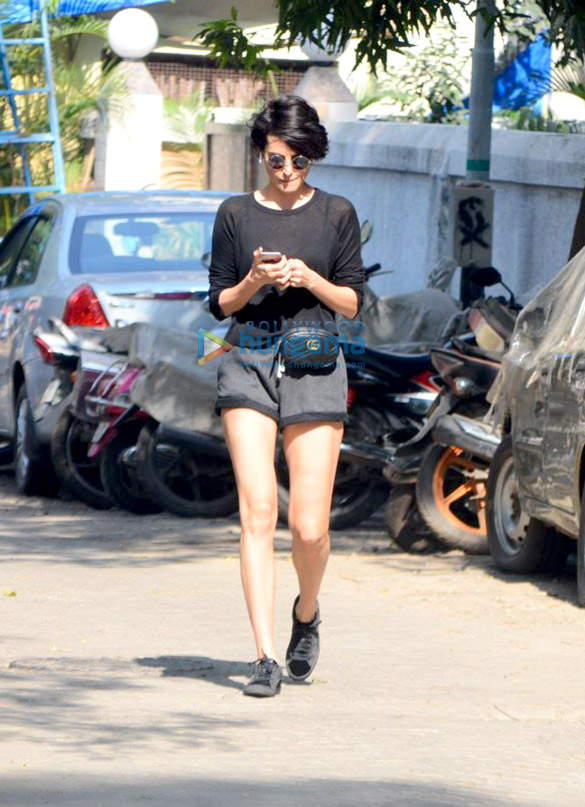 Mandana Karimi spotted in Bandra Mandana Karimi spotted in Bandra