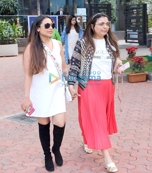Rani Mukerji and Vaibhavi Merchant spotted at Yauatcha Rani Mukerji and Vaibhavi Merchant spotted at Yauatcha