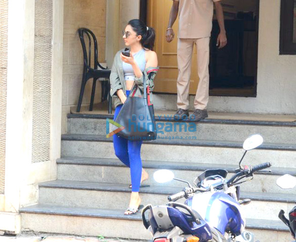 Kiara Advani snapped at Manish Malhotra’s showroom Kiara Advani snapped at Manish Malhotra's showroom