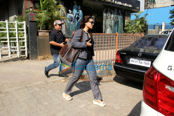 Kajol snapped at Vikram Phadnis’ store in Juhu Kajol snapped at Vikram Phadnis' store in Juhu
