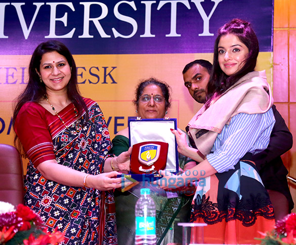 Divya Khosla Kumar rallies audience on female hygiene at She Wings’ International Women’s Week conference Divya Khosla Kumar rallies audience on female hygiene at She Wings’ International Women’s Week conference
