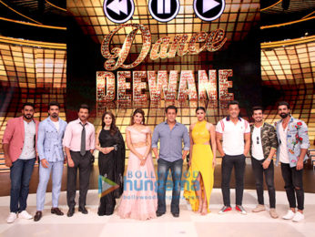 Cast Of Race 3 Snapped Promoting The Film On Sets Of The Show Dance Deewane Parties Events Bollywood Hungama