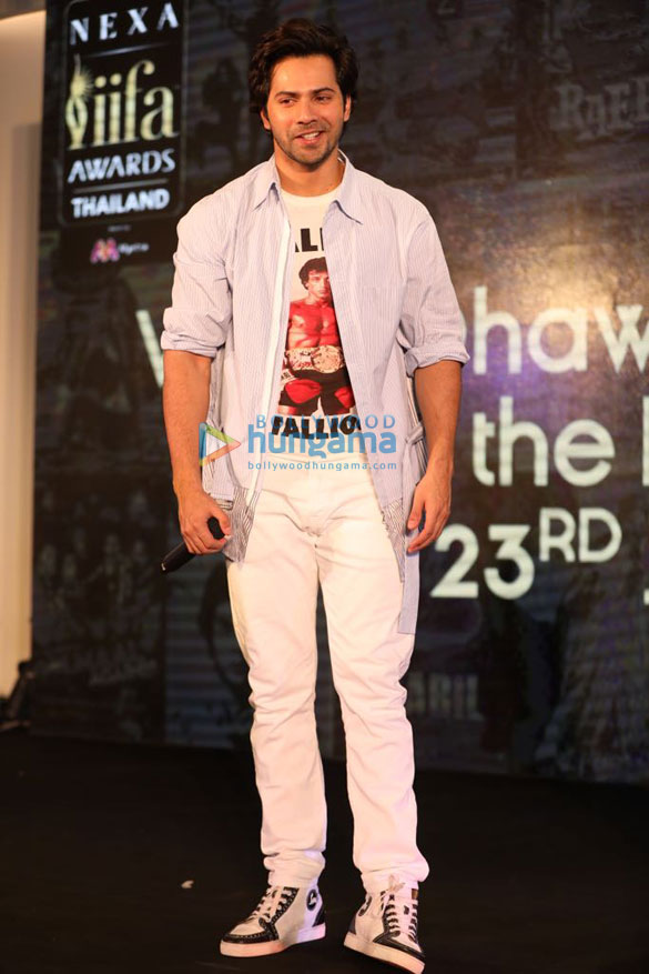 IIFA 2018: Varun Dhawan meets fans at EmQuartier Mall, Bangkok IIFA 2018 Varun Dhawan meets fans at EmQuartier Mall, Bangkok