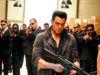 Race 3