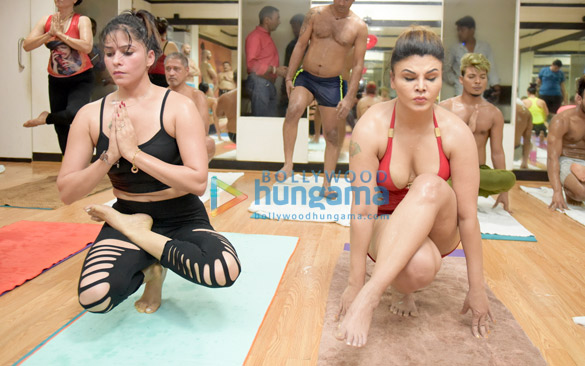 Rakhi Sawant and Arshi Khan snapped practicing yoga on International Yoga Day Rakhi Sawant and Arshi Khan snapped practicing yoga on International Yoga Day