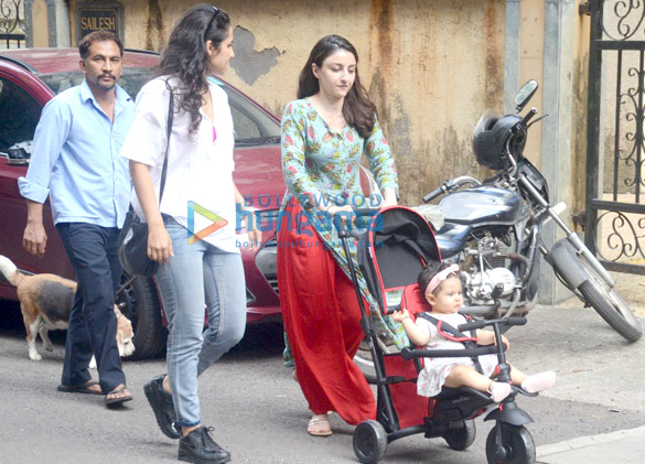 Soha Ali Khan snapped with her daughter Inaaya Naumi Kemmu