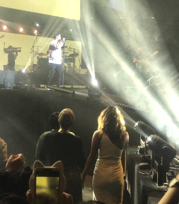 WATCH: Priyanka Chopra dances and cheers for beau Nick Jonas at his Singapore concert