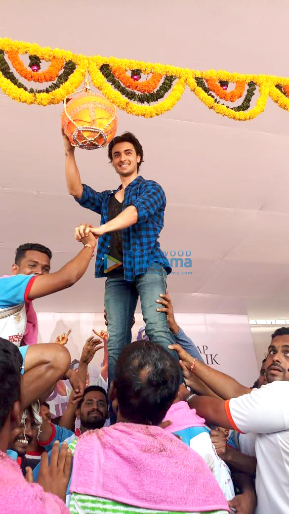 Aayush Sharma launches the new track ‘Rangtari’ from Loveratri amongst 15000 Govindas
