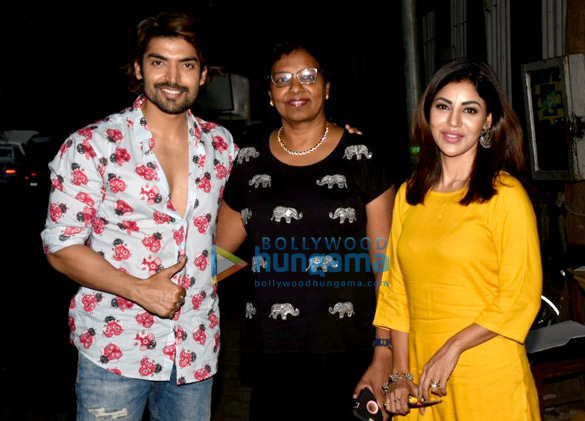 Gurmeet Choudhary snapped at Silver Beach Cafe in Juhu Gurmeet Choudhary snapped at Silver Beach Cafe in Juhu