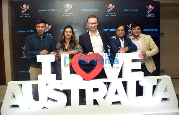Shibani Dandekar and former Australian cricketers snapped at UnDiscover Australia event