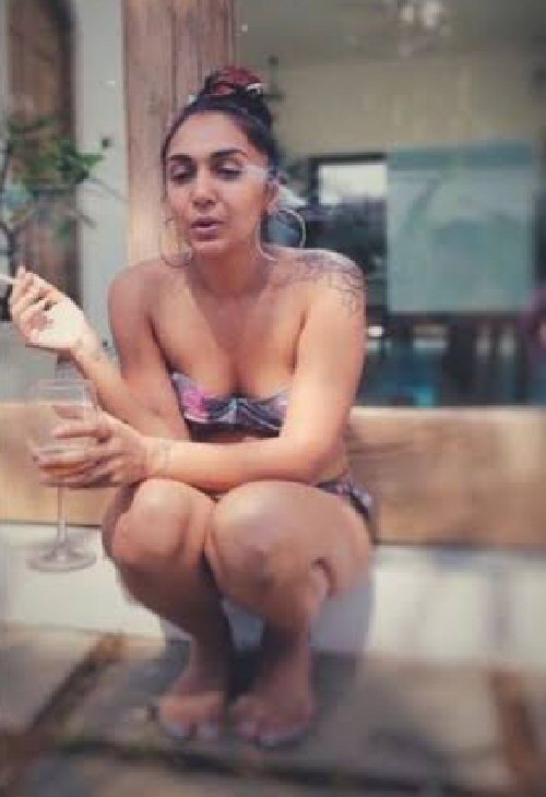 Shveta Salve dons a bikini, LASHES out at haters with a cigarette in one hand, drink in another
