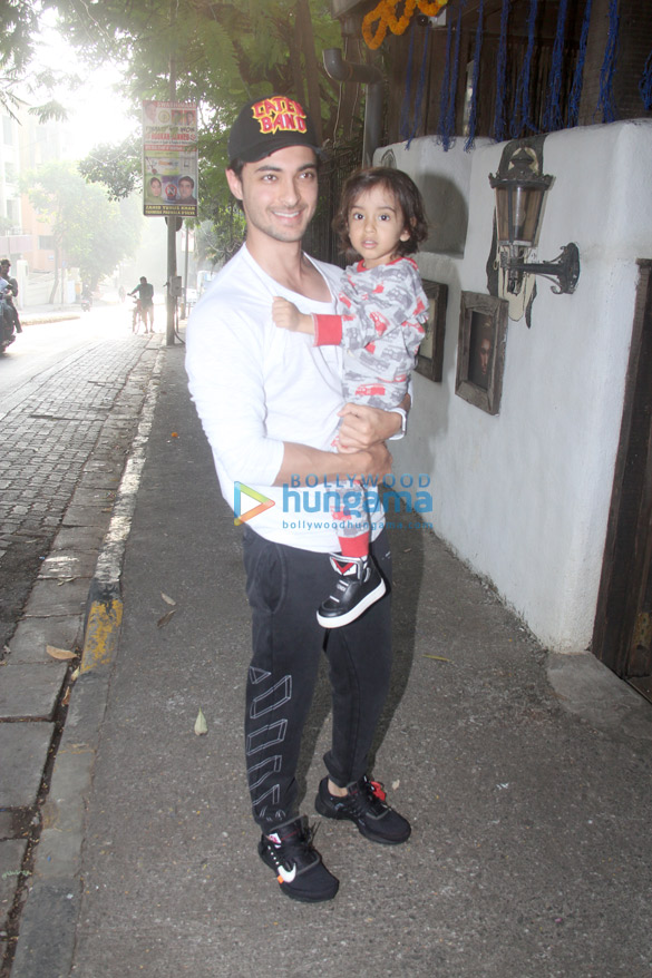 Aayush Sharma and Aditya Roy Kapur snapped at Hakim’s Aalim