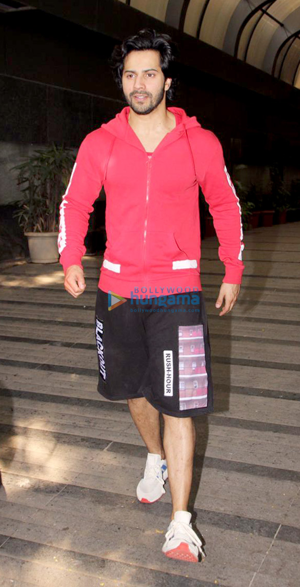 Varun Dhawan snapped at the gym