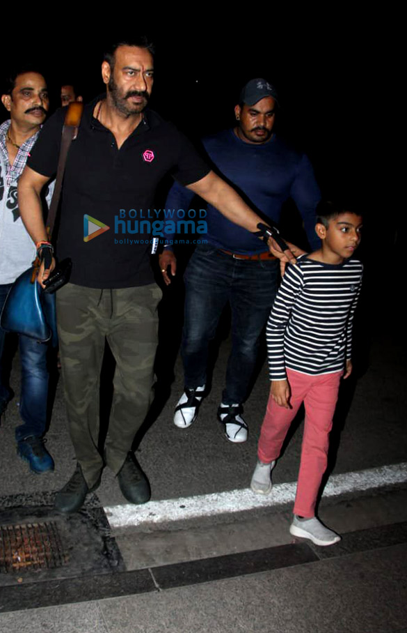 Ajay Devgn, Kajol, Sara Ali Khan and others snapped at the airport