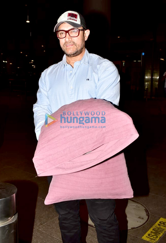 Aamir Khan, Rani Mukerji, Deepika Padukone and others snapped at the airport
