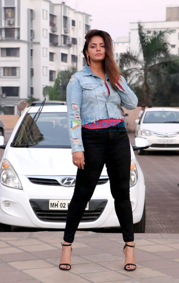 Neetu Chandra snapped in Juhu Neetu Chandra snapped in Juhu