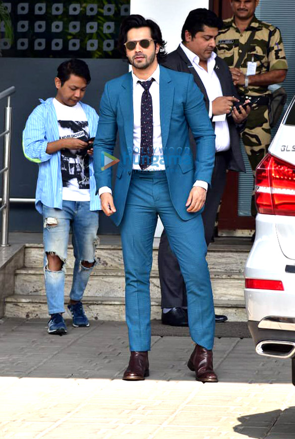 Varun Dhawan, Ranbir Kapoor, Rajkummar Rao, Vicky Kaushal and others snapped at the airport