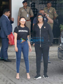 Akshay Kumar and Parineeti Chopra snapped at the airport