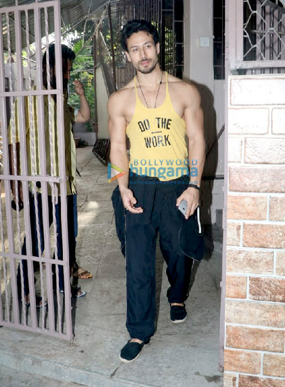 Photos: Tiger Shroff spotted at Shankar Mahadevan’s dubbing studio