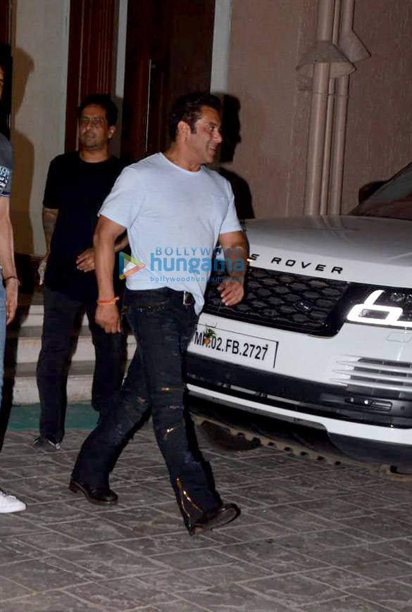 Salman Khan, Iulia Vantur and others 
