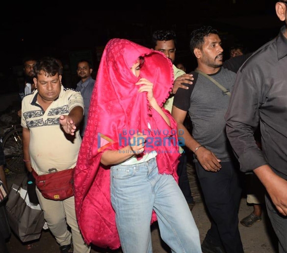 Photos: Jacqueline Fernandez snapped at the Versova jetty